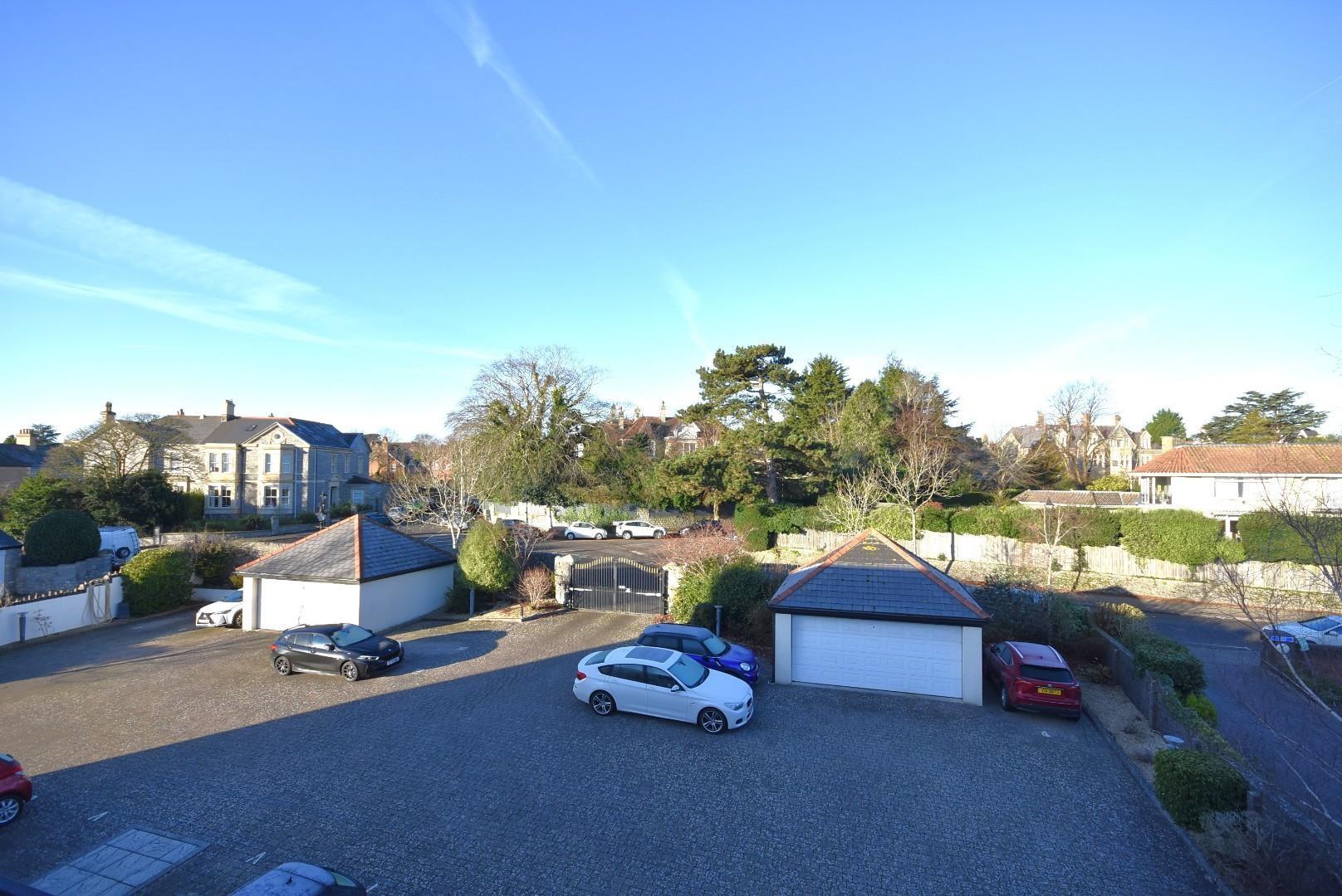 14 Bron Y Glyn Apartments, 18 Bridgeman Road, Penarth, CF64 3AW